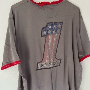 Vintage Harley Davidson T Shirt Mens Size “2L” Grey with red trim